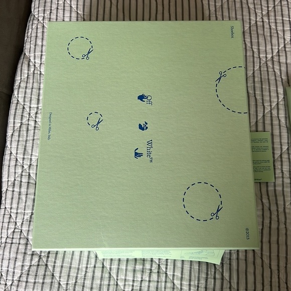 Off- White c/o Virgil Abloh Off Court 3.0 Top Sneaker - Picture 10 of 13